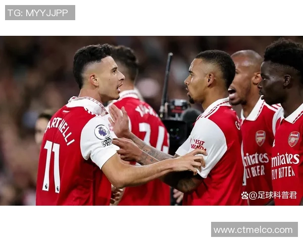 外国足球明星街头挑战真实球迷反应精彩瞬间揭秘